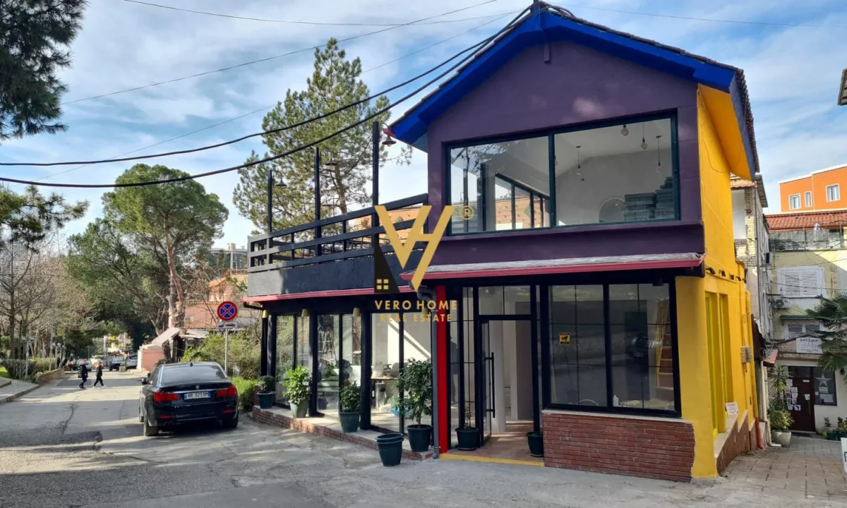 JEPET GODINE 160 M2 ME QIRA TEK QYTET STUDENTI 1.000 EURO