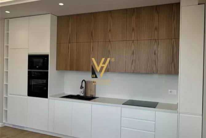 Appartamento in vendita a Valona 2+1, Arredato