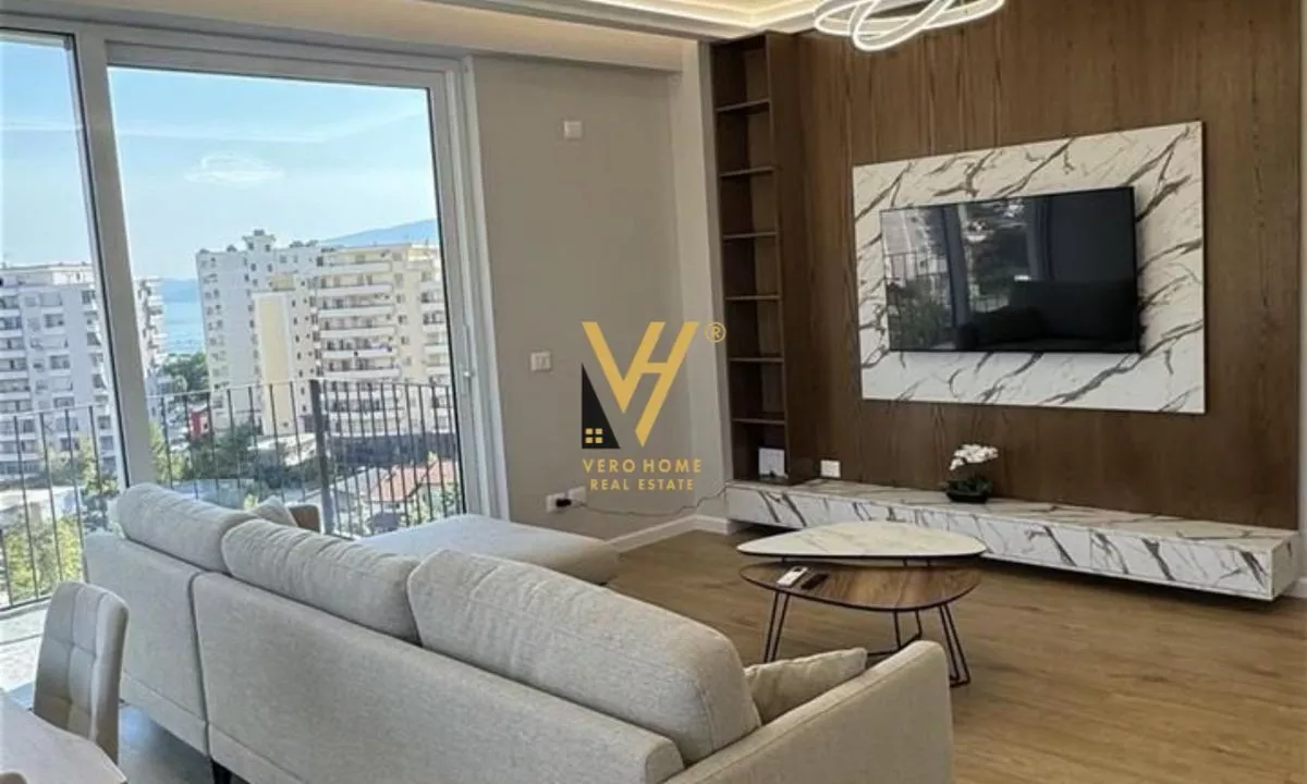 Appartamento in vendita a Valona 2+1, Arredato