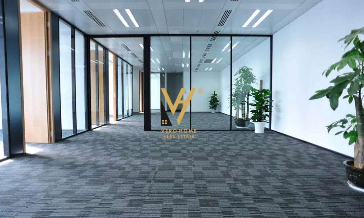 JEPET ZYRE 80 M2 ME QERA TE RRUGA E DURRESIT 1.500 EURO