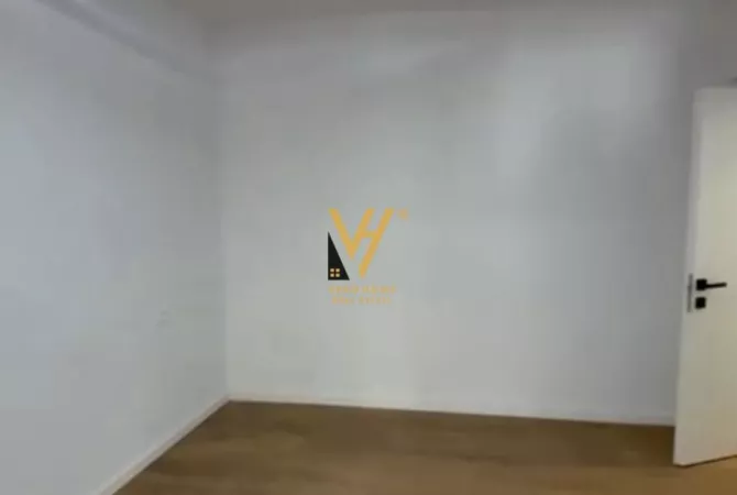 Business Property for Rent 1+1 in Tirana - 650 Euro