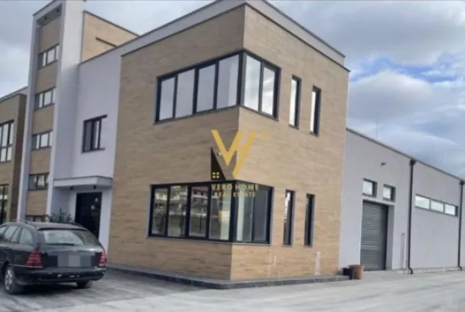 Business Property for Rent 4+1 in Tirana - 1,000 Euro