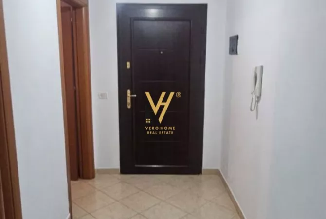 Shtepi ne shitje Apartament ne Tirane, 1+1, Mobilimi E mobiluar, Pagesa 110,000  Euro.