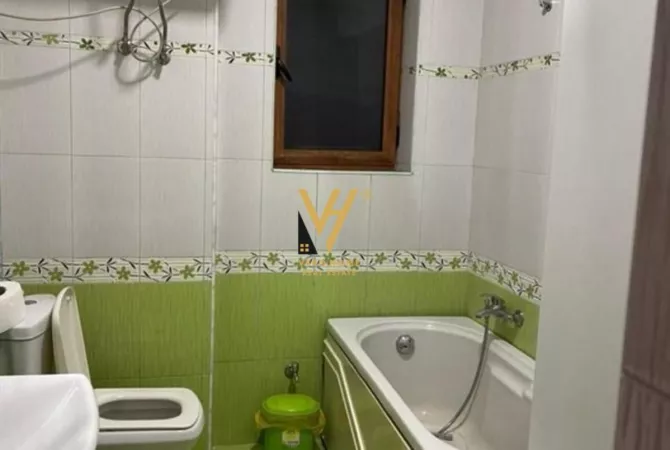 Shtepi ne shitje Apartament ne Tirane, 3+1, Mobilimi E mobiluar, Pagesa 228,000  Euro.