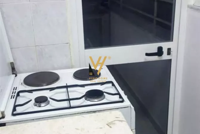 Shtepi ne shitje Apartament ne Tirane, 2+1, Mobilimi E mobiluar, Pagesa 11,500,000  Leke.