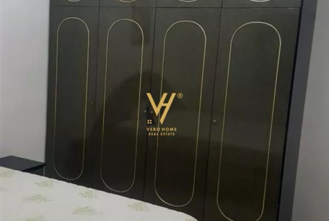 Shtepi ne shitje Apartament ne Tirane, 2+1, Mobilimi E mobiluar, Pagesa 11,500,000  Leke.