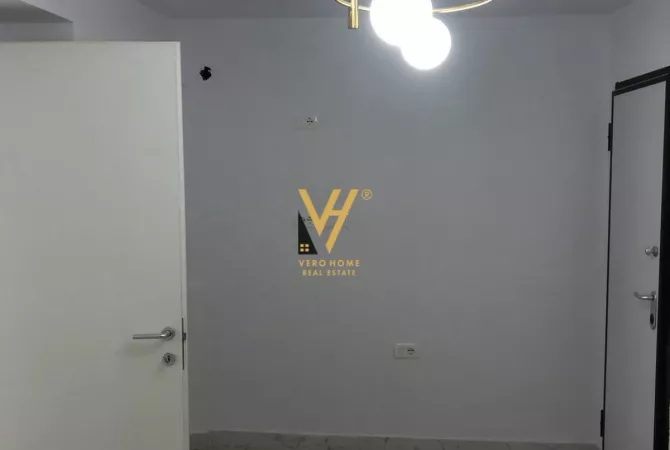Business Property for Rent 3+1 in Tirana - 500 Euro