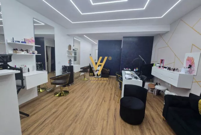Business Property for Rent 3+1 in Tirana - 500 Euro