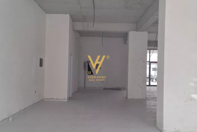 Business Property for Rent 1+1 in Tirana - 2,200 Euro