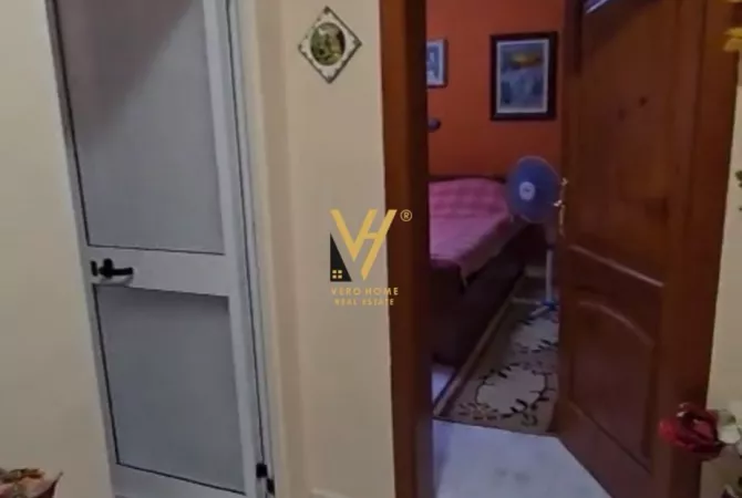 Shtepi ne shitje Apartament ne Tirane, 1+1, Mobilimi E mobiluar, Pagesa 106,000  Euro.