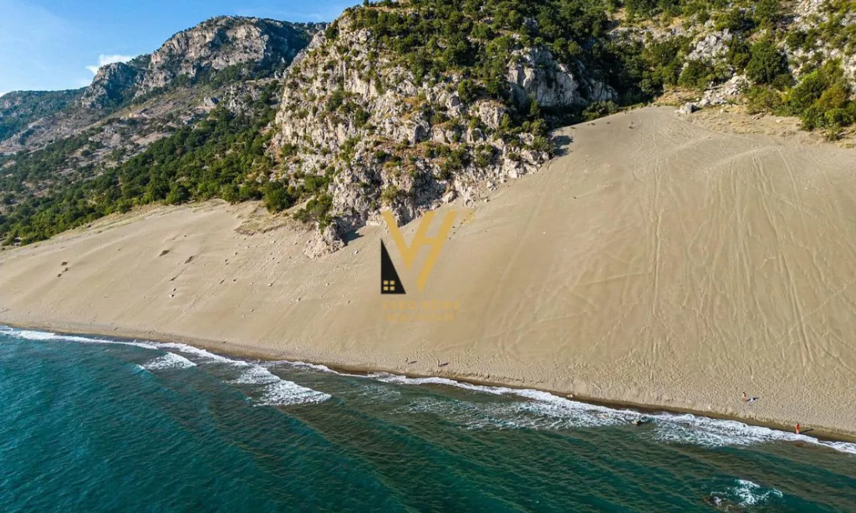 SHITET TOKE 1.000 M2 TE RANA E HEDHUN, LEZHE 250.000 EURO