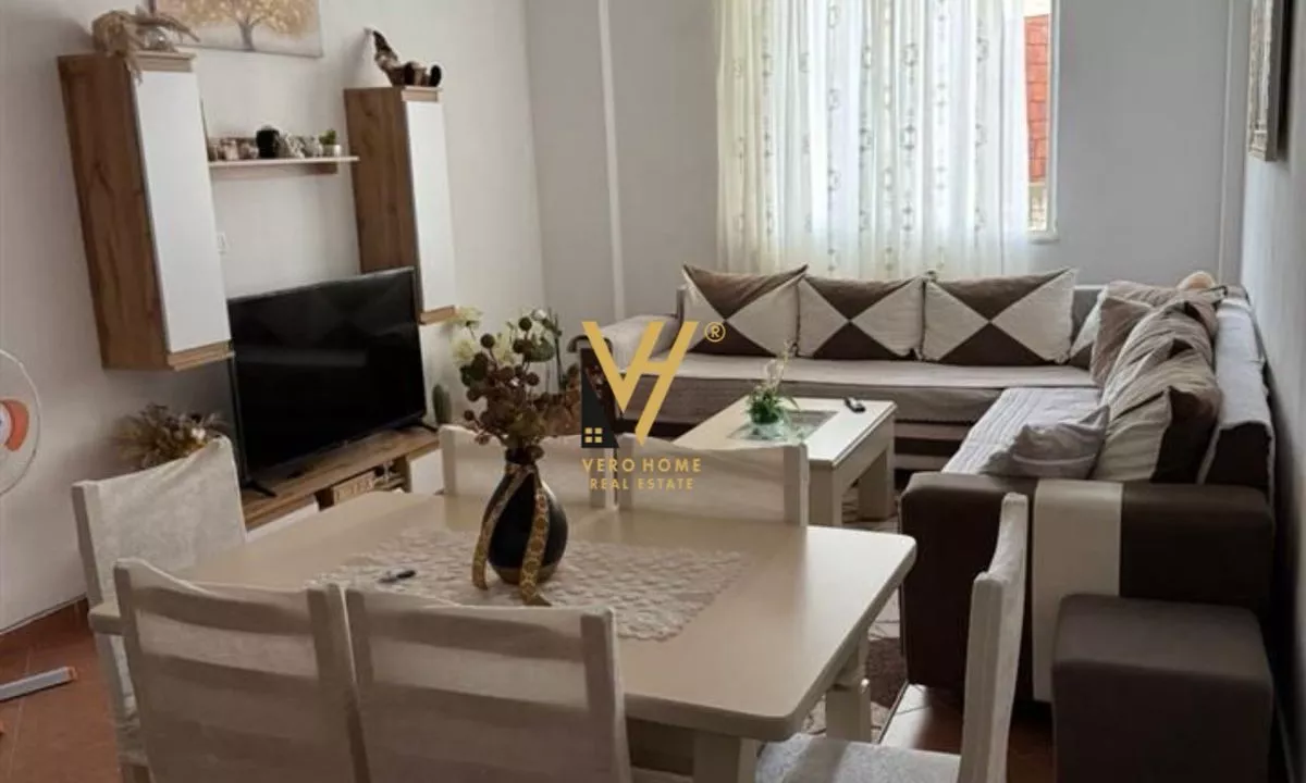Shtepi me qera Apartament ne Tirane, 2+1, Mobilimi E mobiluar, Pagesa 420  Euro.