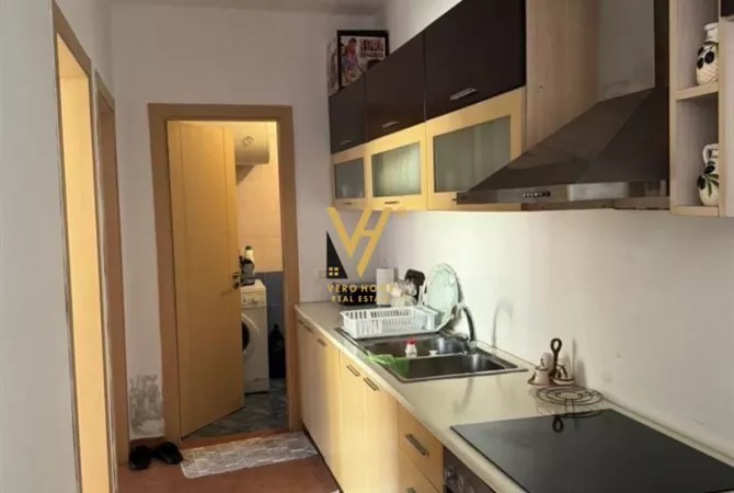 Shtepi me qera Apartament ne Tirane, 2+1, Mobilimi E mobiluar, Pagesa 420  Euro.