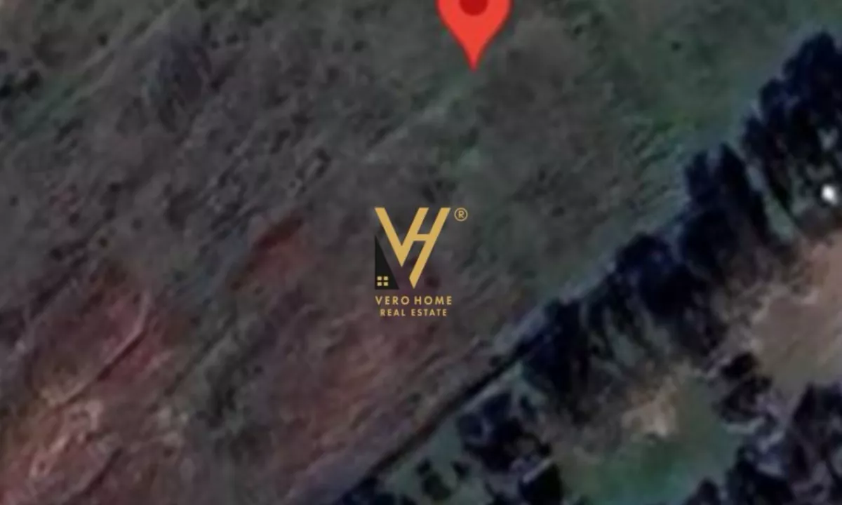 SHITET TOKE 1.000 M2 NE QERRET 350.000 EURO