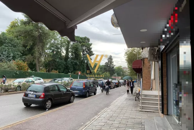 Business Property for Rent 1+1 in Tirana - 1,200 Euro