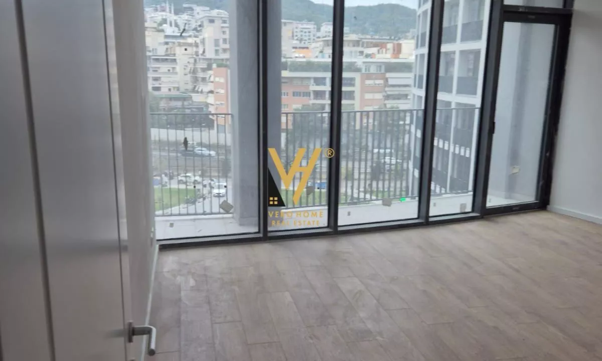 JEPET ZYRE 103 M2 ME QERA TE LAKE VIEW 1.700 EURO