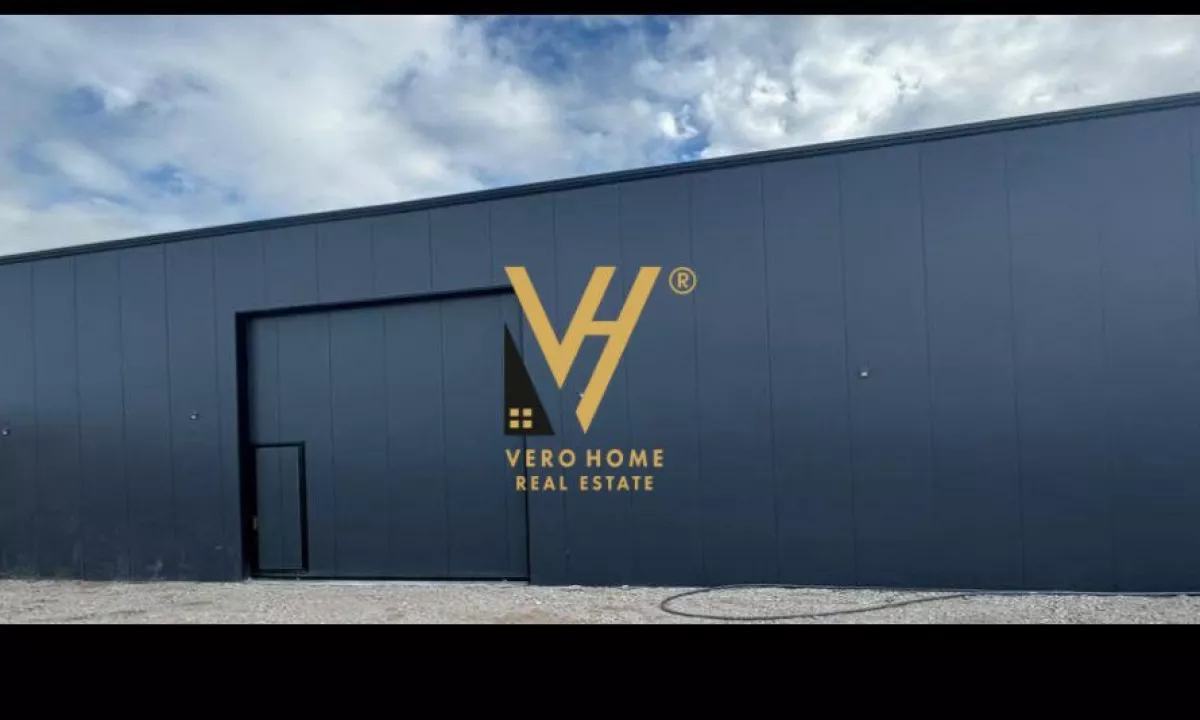 JEPET MAGAZINE 340 M2 ME QERA NE KAMEZ 1.500 EURO