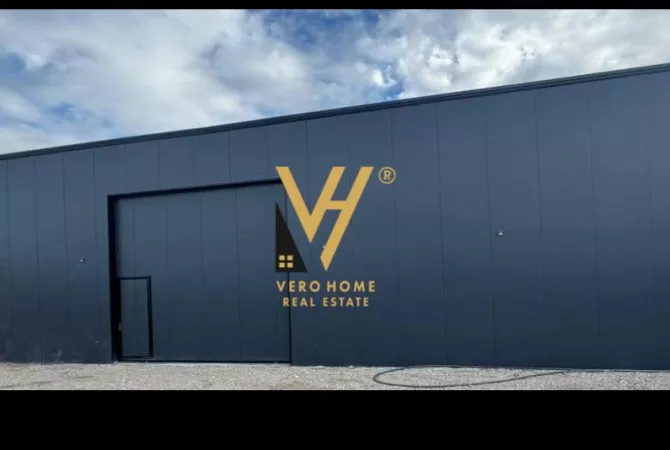 Business Property for Rent 4+1 in Tirana - 1,500 Euro