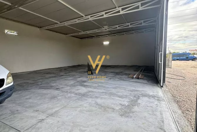 Business Property for Rent 4+1 in Tirana - 1,500 Euro