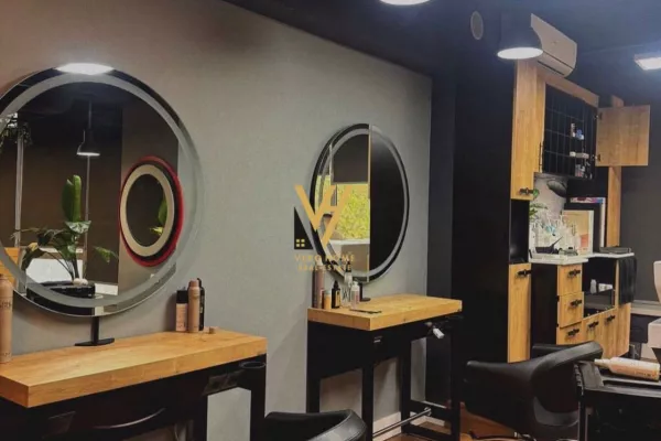 Business Property for Rent 1+1 in Tirana - 100,000 Leke