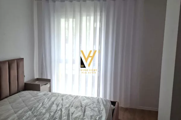 Appartamento in affitto a Tirana 2+1, Arredato