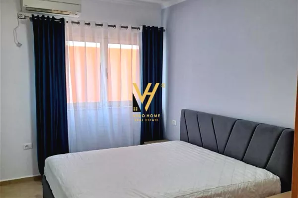 Shtepi ne shitje Apartament ne Tirane, 2+1, Mobilimi E mobiluar, Pagesa 275,000  Euro.