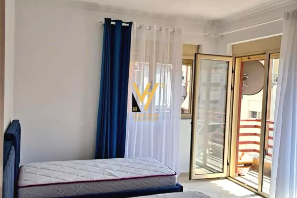 Shtepi ne shitje Apartament ne Tirane, 2+1, Mobilimi E mobiluar, Pagesa 275,000  Euro.