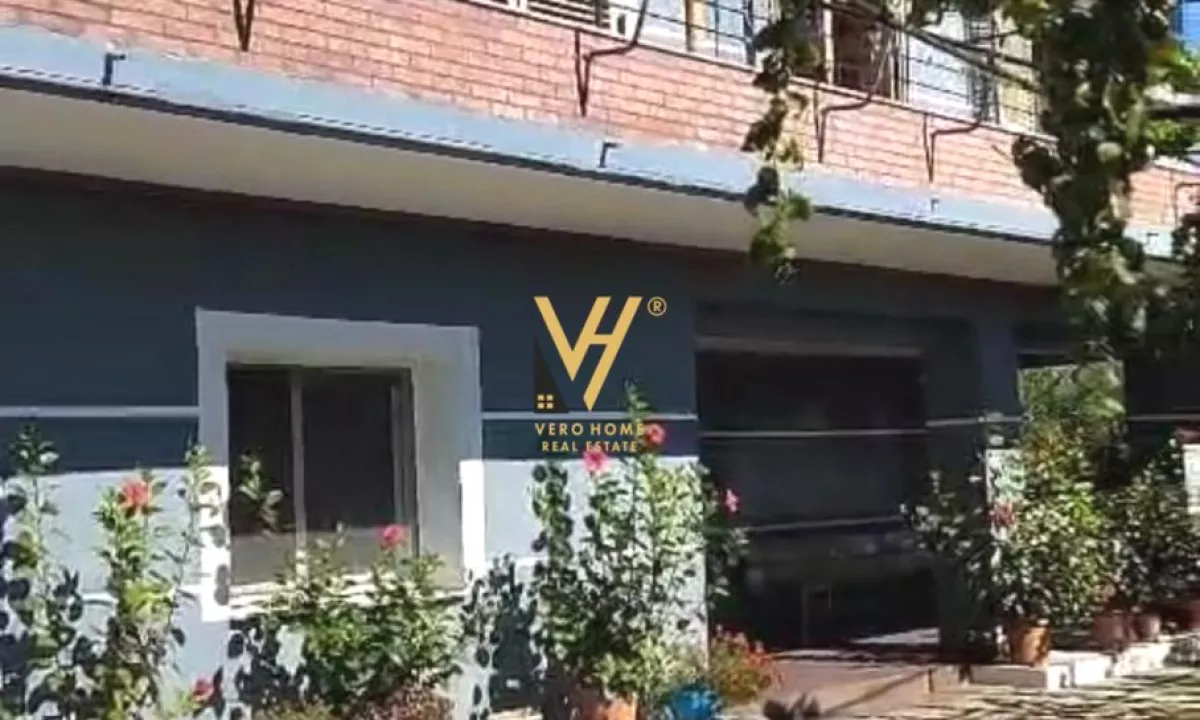 Shtepi ne shitje Vila Luksoze ne Vlore, 5+1, Mobilimi E mobiluar, Pagesa 750,000  Euro.