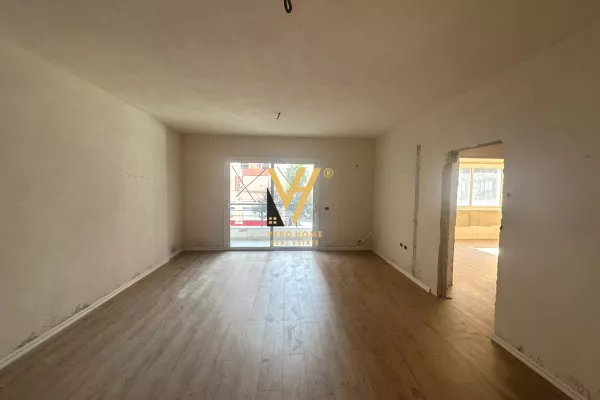 Business Property for Rent 3+1 in Tirana - 1,500 Euro