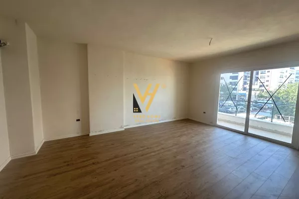 JEPET AMBIENT BIZNESI 260 M2 ME QERA NE YZBERISHT 1.500 EURO