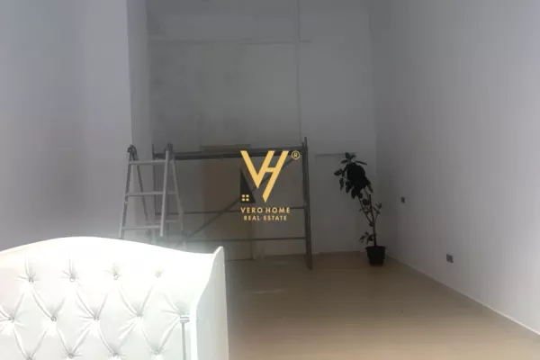 Business Property for Rent 1+1 in Tirana - 45,000 Leke