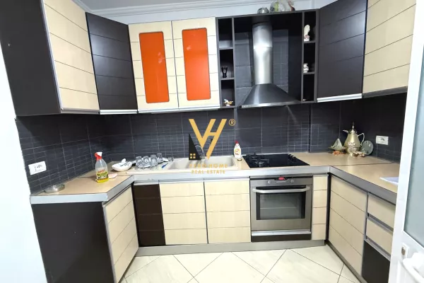 Business Property for Rent 3+1 in Tirana - 1,400 Euro