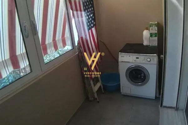 Shtepi ne shitje Apartament ne Tirane, 2+1, Mobilimi E mobiluar, Pagesa 160,000  Euro.