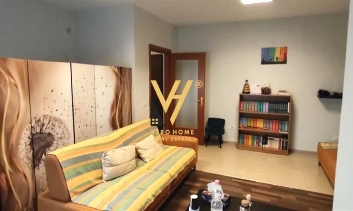 Shtepi ne shitje Apartament ne Tirane, 1+1, Mobilimi E mobiluar, Pagesa 170,000  Euro.