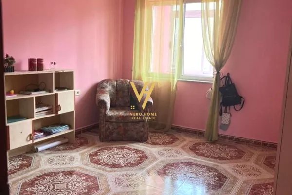 Shtepi ne shitje Apartament ne Tirane, 2+1, Mobilimi E mobiluar, Pagesa 170,000  Euro.