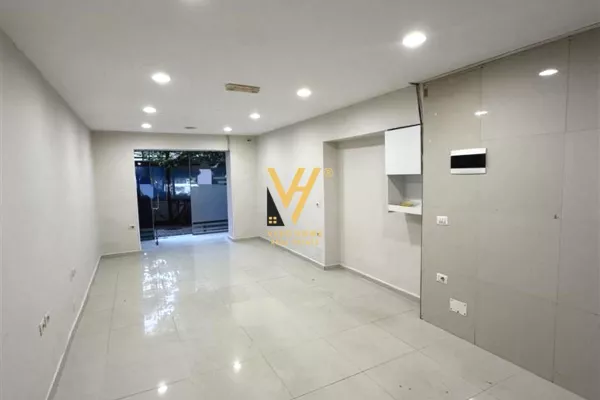Business Property for Rent 1+1 in Tirana - 500 Euro