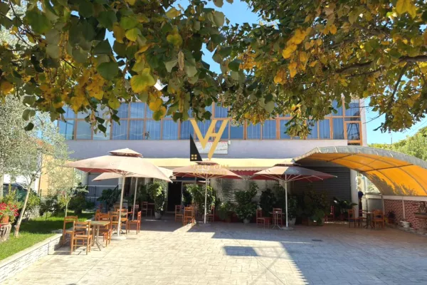 Business Property for Rent 2+1 in Tirana - 4,000 Euro