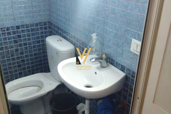 Business Property for Rent 3+1 in Tirana - 60,000 Leke