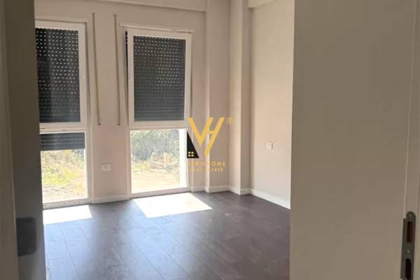 JEPET ZYRE 125 M2 ME QERA TE BULEVARDI I RI,KOMPLEKSI BERMON 650 EURO