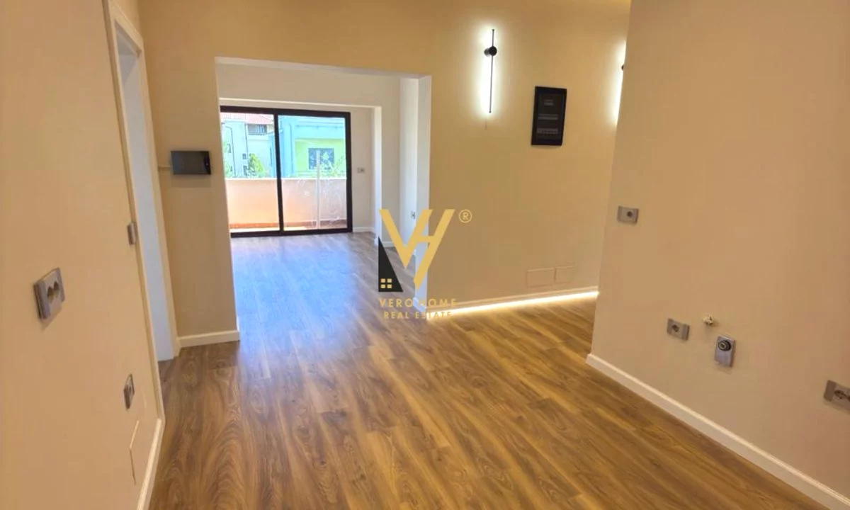 JEPET AMBIENT BIZNESI 170 M2 TE VILAT GJERMANE 1.900 EURO