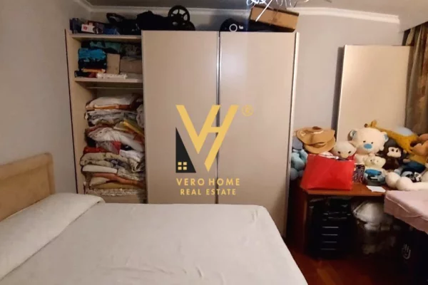 Shtepi ne shitje Apartament ne Tirane, 3+1, Mobilimi E mobiluar, Pagesa 620,000  Euro.