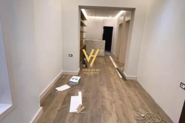 JEPET DYQAN 70 M2 ME QIRA TE KOMUNA E PARISIT 1.500 EURO