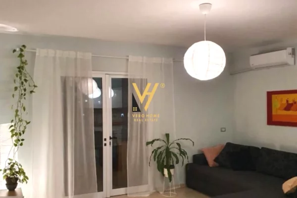 JEPET APARTAMENT 1+1 ME QIRA TE QYTET STUDENTI 600 EURO