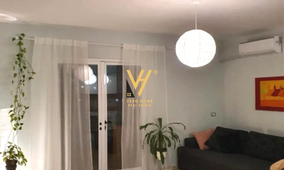 Shtepi me qera Apartament ne Tirane, 1+1, Mobilimi E mobiluar, Pagesa 600  Euro.