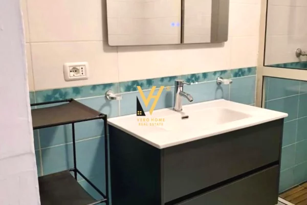 Shtepi me qera Apartament ne Tirane, 1+1, Mobilimi E mobiluar, Pagesa 600  Euro.