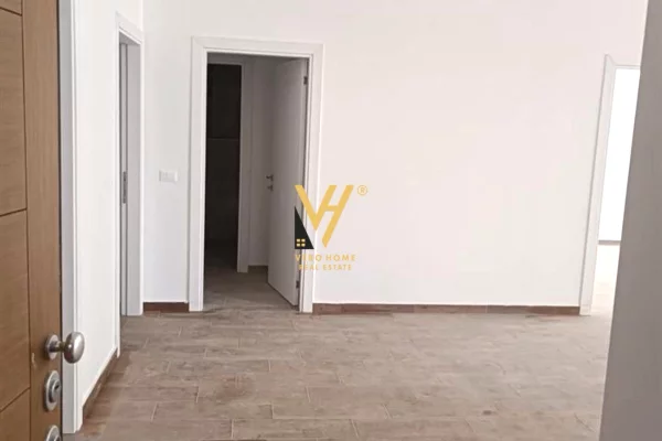 JEPET ZYRE 150 M2 ME QERA NE XHAMLLIK, KOMPLKSI ZIRKON 95.000 LEKE