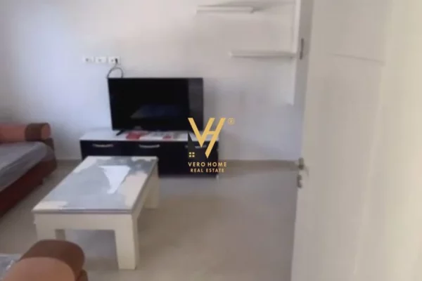 Shtepi ne shitje Shtepi Private ne Tirane, 2+1, Mobilimi E mobiluar, Pagesa 160,000  Euro.