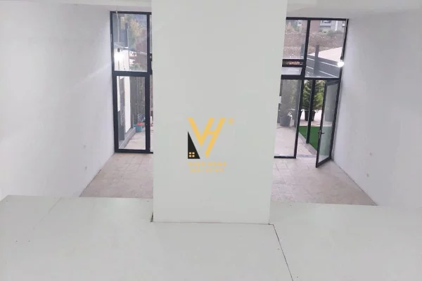 Business Property for Rent 1+1 in Tirana - 80,000 Leke