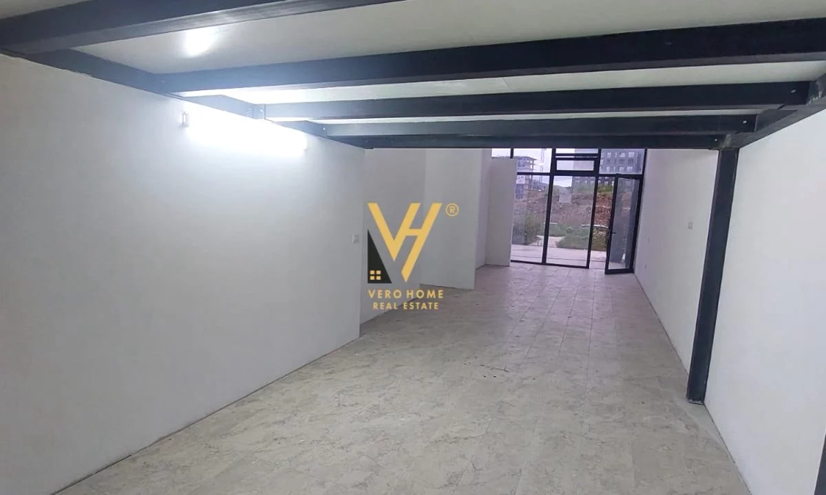 SHITET DYQAN 106 M2 TE KOMPLEKSI TURDIU, ISH FUSHA E AVIACIONIT 230.000 EURO