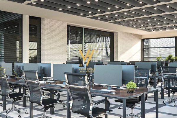 JEPET AMBIENT BIZNESI 700 M2 ME QIRA TE GOLDEN PARK3, YZBERISHT 8.000 EURO